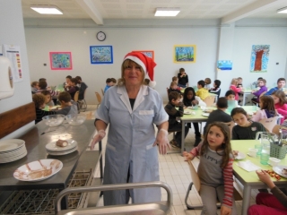 Le repas de Noêl 2012 à la cantine scolaire