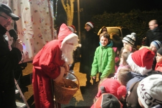 Père Noêl place Ringsheim le 6 décembre 2013