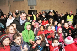 Le 8 décembre , cour du lavoir