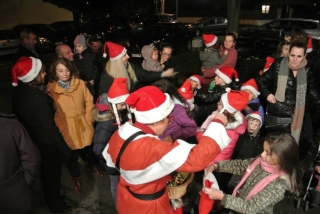 Le Père Noêl place de Ringhseim le 5 décembre 2014