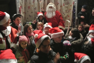 Le Père Noêl place de Ringhseim le 5 décembre 2014