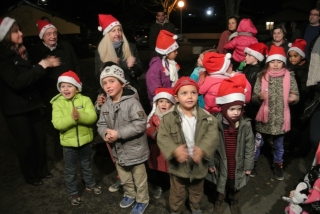 Le Père Noêl place de Ringhseim le 5 décembre 2014