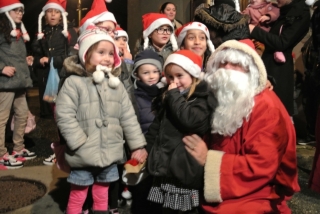 Le Père Noêl place Guillon le 20décembre