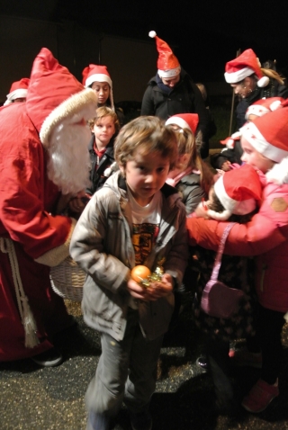 Le PÃ¨re NoÃ«l place Guillon le 20 dÃ©cembre