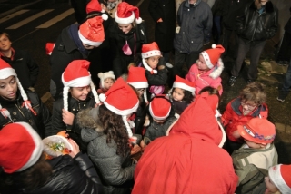 Le PÃ¨re NoÃ«l place Guillon le 20 dÃ©cembre