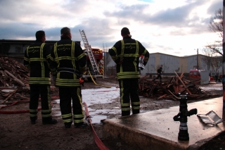 Manoeuvre des pompiers de Couzon  la cimenterie d'Albigny