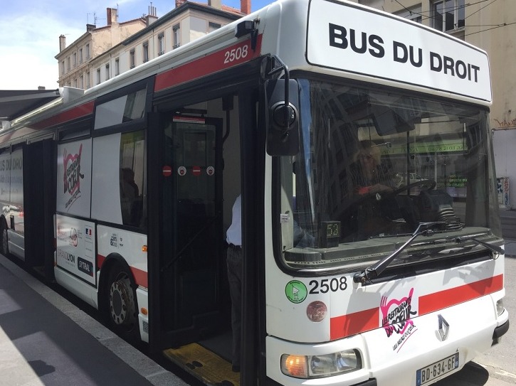 Permanence Bus du Droit