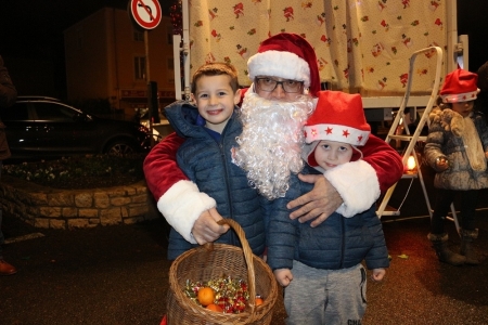 Père Noêl à Villevert, 15 décembre 2017
