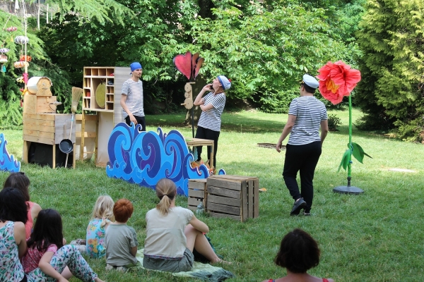 L'histoire de Reine et des pirates 'tous au parc)